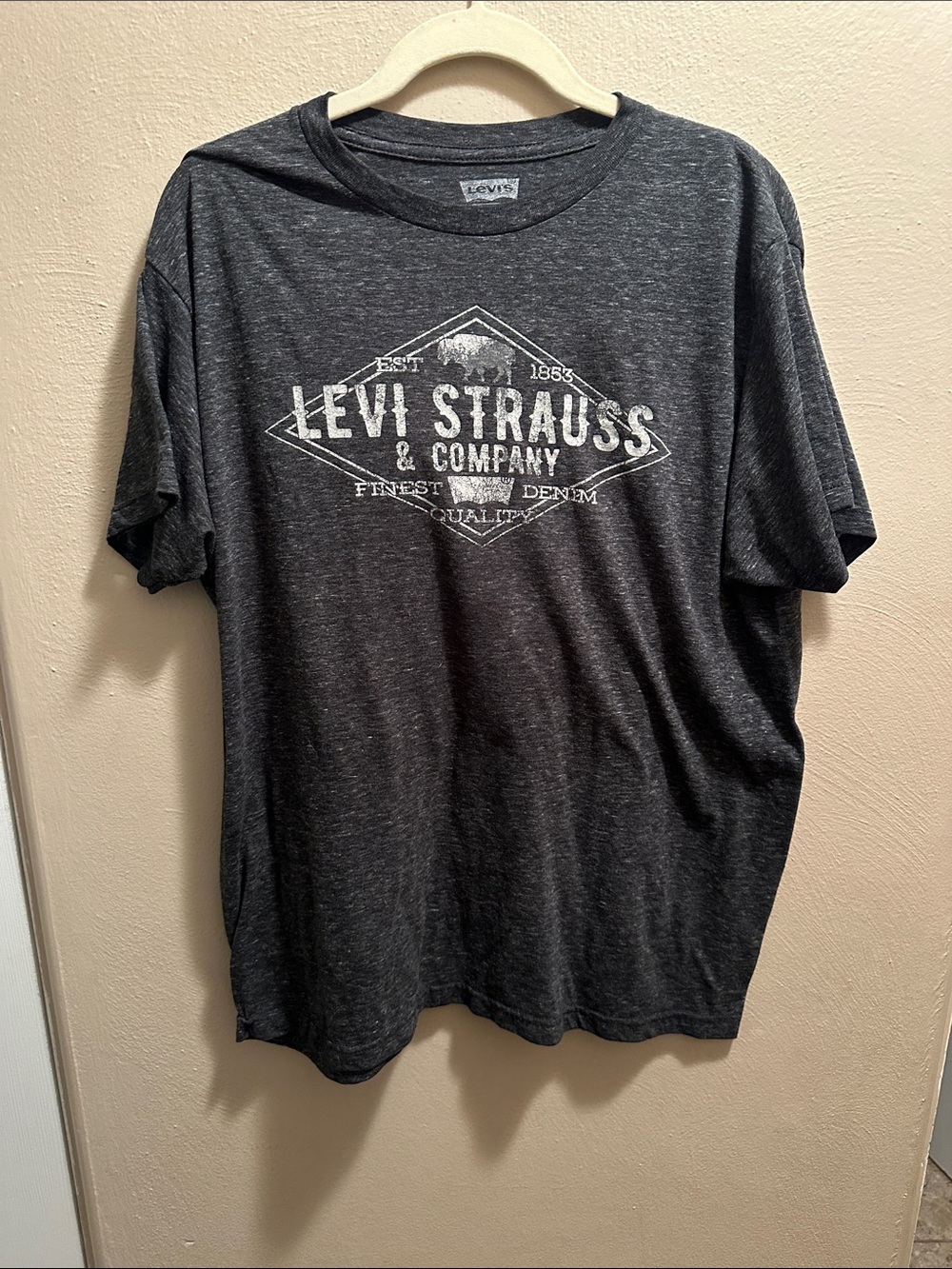 Levi's Men's Charcoal Heather Logo Tee with White Print
